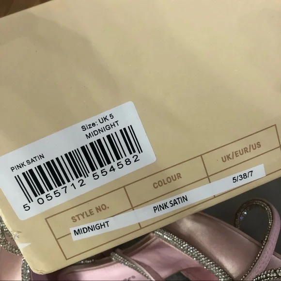 Bow heels - Picture 9 of 9